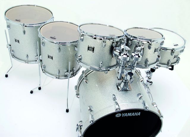 blank Silver Sparkle finish makes any kit more desirable.